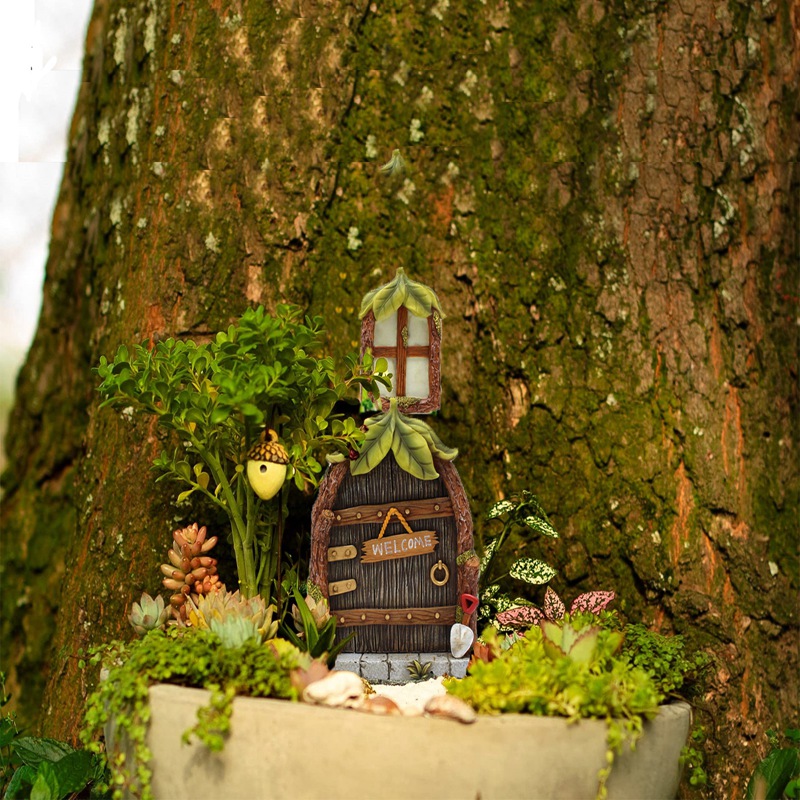 Miniaturowe okienko i drzwiczk – Lighting Tree Decor recenzja i cena